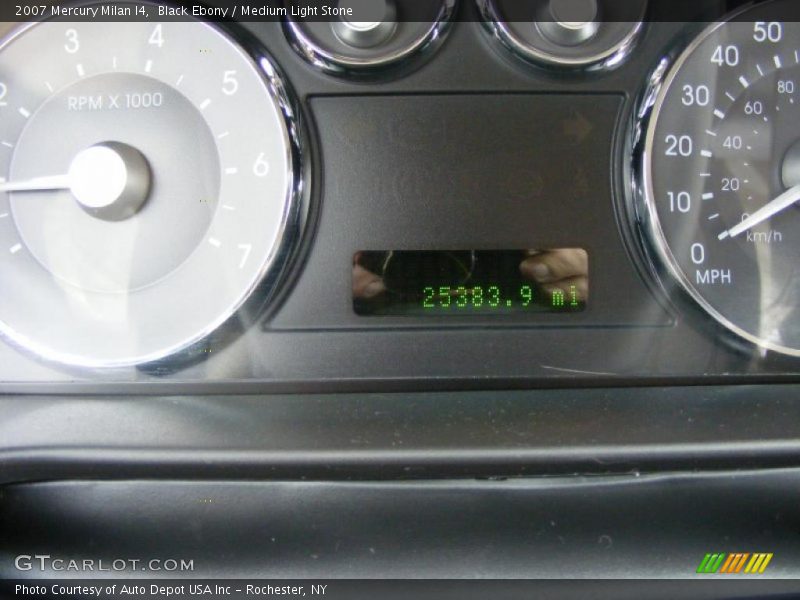 Black Ebony / Medium Light Stone 2007 Mercury Milan I4