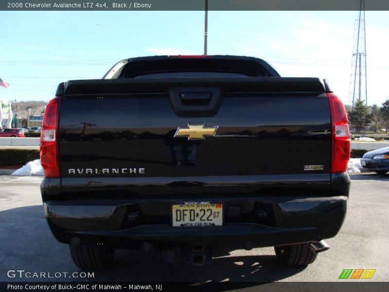Black / Ebony 2008 Chevrolet Avalanche LTZ 4x4