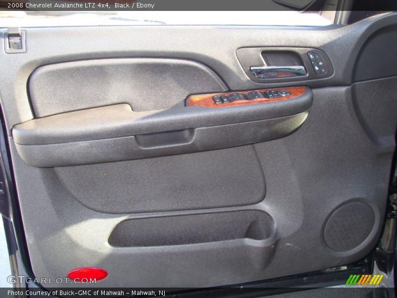 Black / Ebony 2008 Chevrolet Avalanche LTZ 4x4