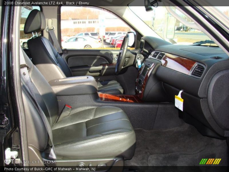 Black / Ebony 2008 Chevrolet Avalanche LTZ 4x4