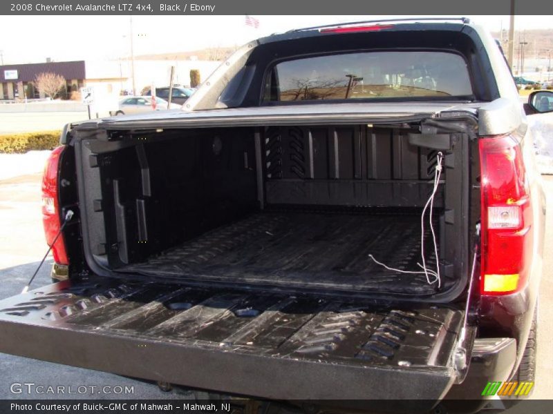 Black / Ebony 2008 Chevrolet Avalanche LTZ 4x4
