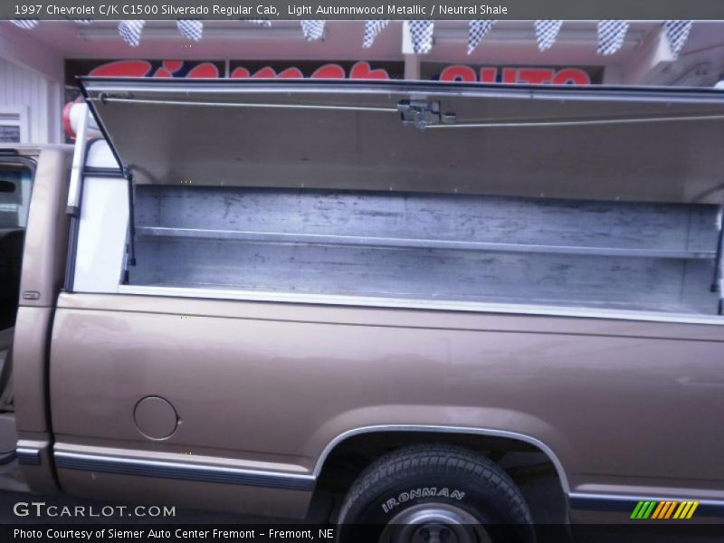 Light Autumnwood Metallic / Neutral Shale 1997 Chevrolet C/K C1500 Silverado Regular Cab