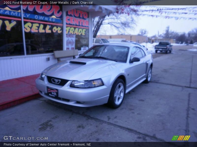 Silver Metallic / Dark Charcoal 2001 Ford Mustang GT Coupe