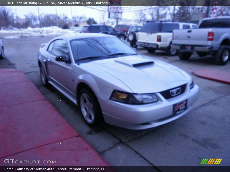 Silver Metallic / Dark Charcoal 2001 Ford Mustang GT Coupe