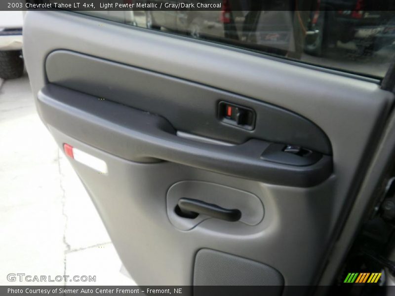 Light Pewter Metallic / Gray/Dark Charcoal 2003 Chevrolet Tahoe LT 4x4