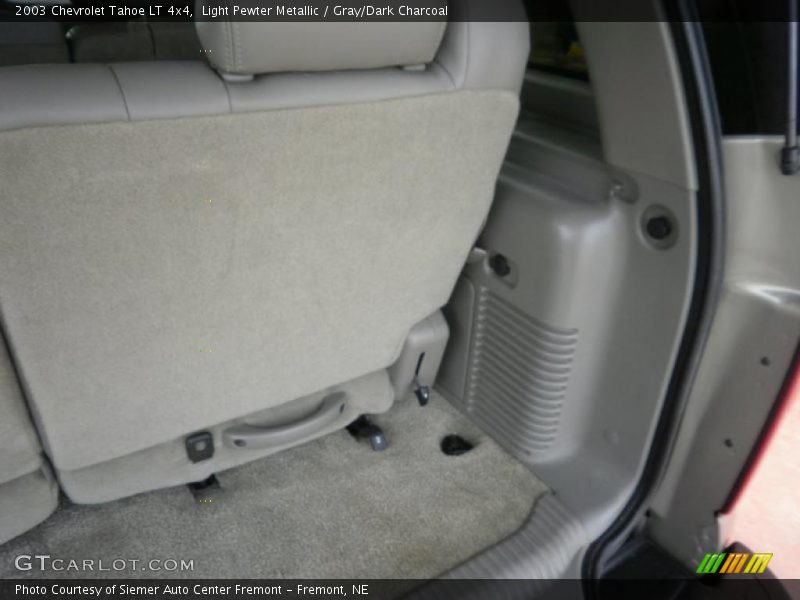 Light Pewter Metallic / Gray/Dark Charcoal 2003 Chevrolet Tahoe LT 4x4