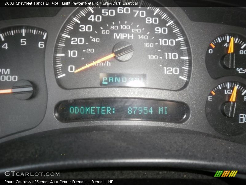 Light Pewter Metallic / Gray/Dark Charcoal 2003 Chevrolet Tahoe LT 4x4