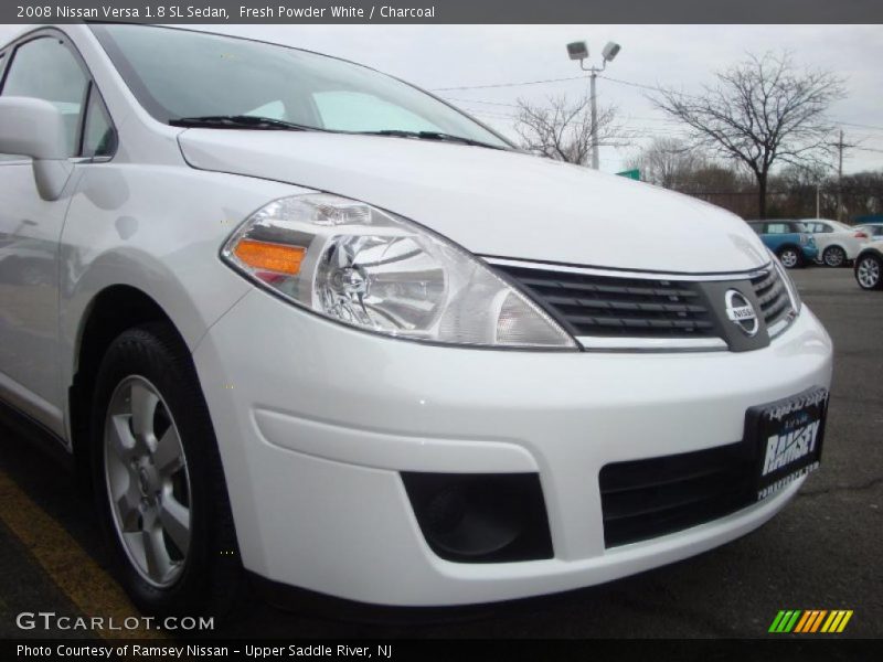 Fresh Powder White / Charcoal 2008 Nissan Versa 1.8 SL Sedan