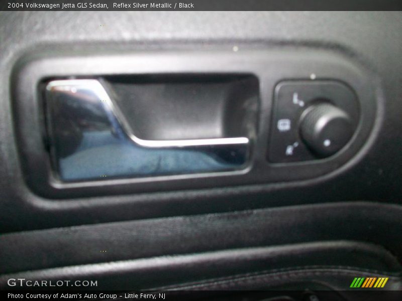 Reflex Silver Metallic / Black 2004 Volkswagen Jetta GLS Sedan