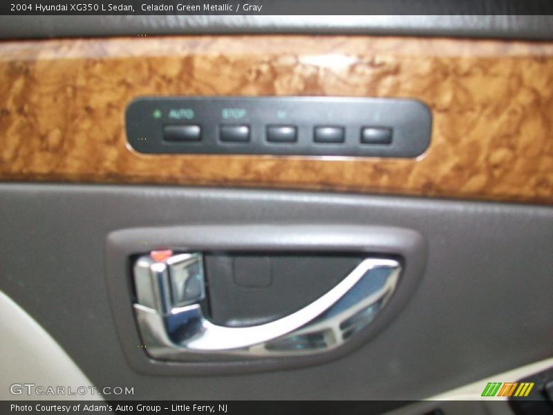 Celadon Green Metallic / Gray 2004 Hyundai XG350 L Sedan