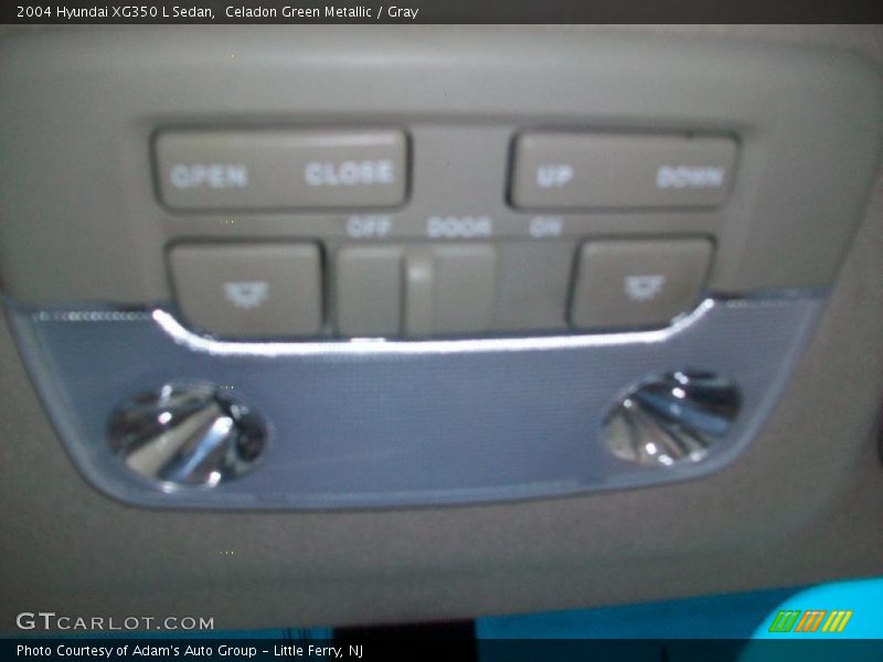 Celadon Green Metallic / Gray 2004 Hyundai XG350 L Sedan
