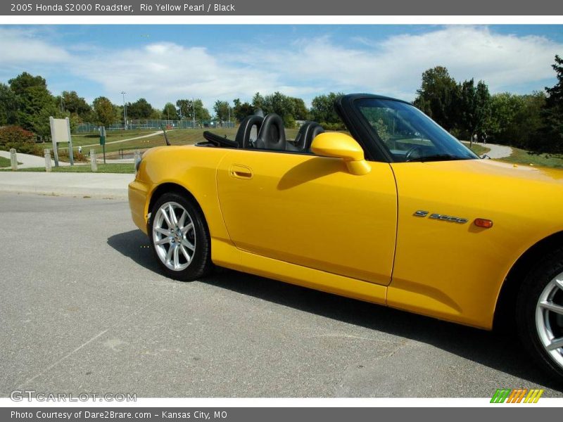 Rio Yellow Pearl / Black 2005 Honda S2000 Roadster