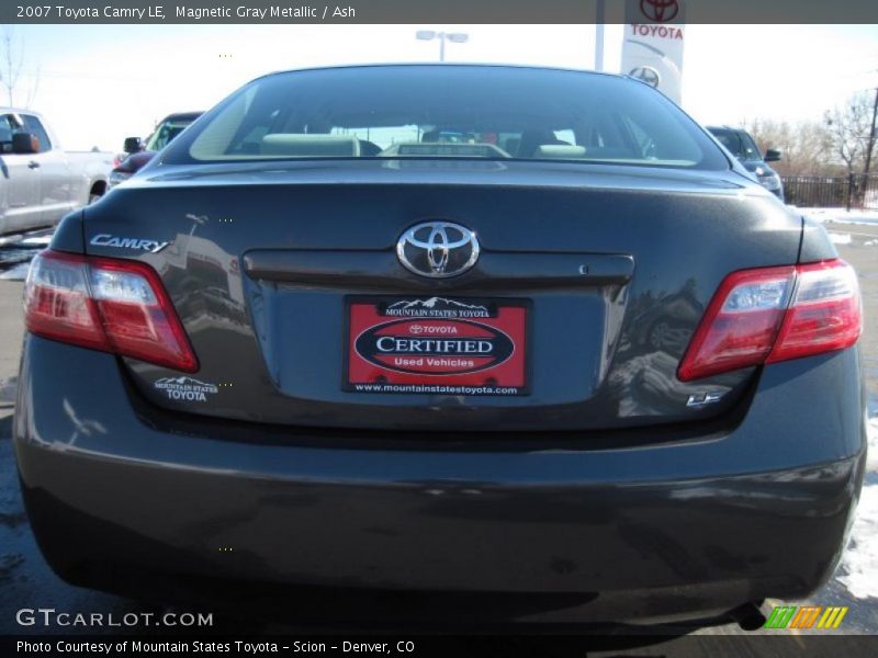 Magnetic Gray Metallic / Ash 2007 Toyota Camry LE