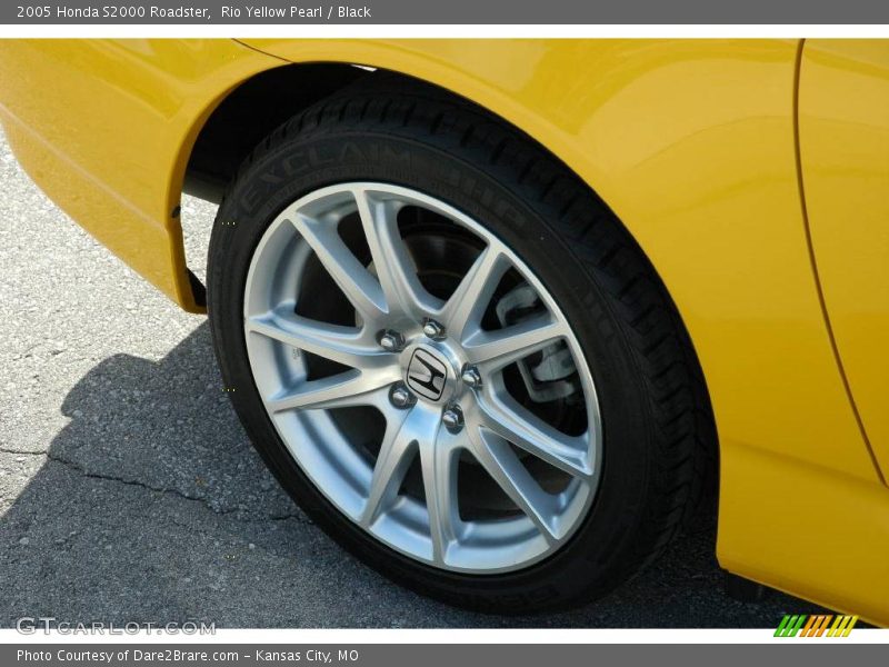 Rio Yellow Pearl / Black 2005 Honda S2000 Roadster