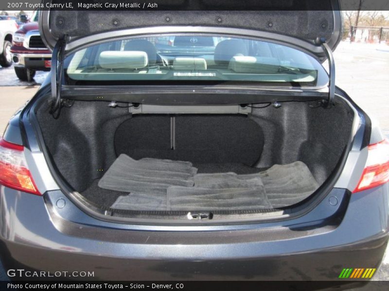 Magnetic Gray Metallic / Ash 2007 Toyota Camry LE
