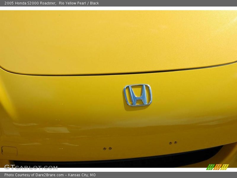 Rio Yellow Pearl / Black 2005 Honda S2000 Roadster