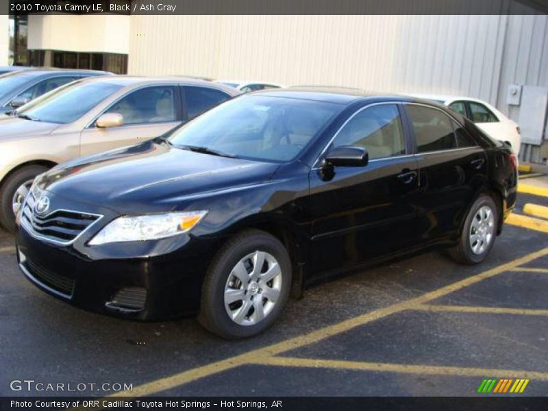 Black / Ash Gray 2010 Toyota Camry LE