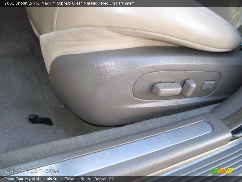 Medium Cypress Green Metallic / Medium Parchment 2001 Lincoln LS V6