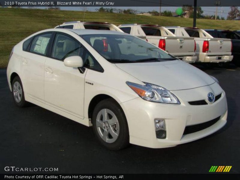 Blizzard White Pearl / Misty Gray 2010 Toyota Prius Hybrid III