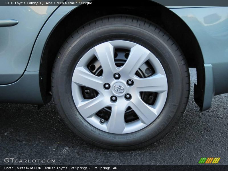 Aloe Green Metallic / Bisque 2010 Toyota Camry LE