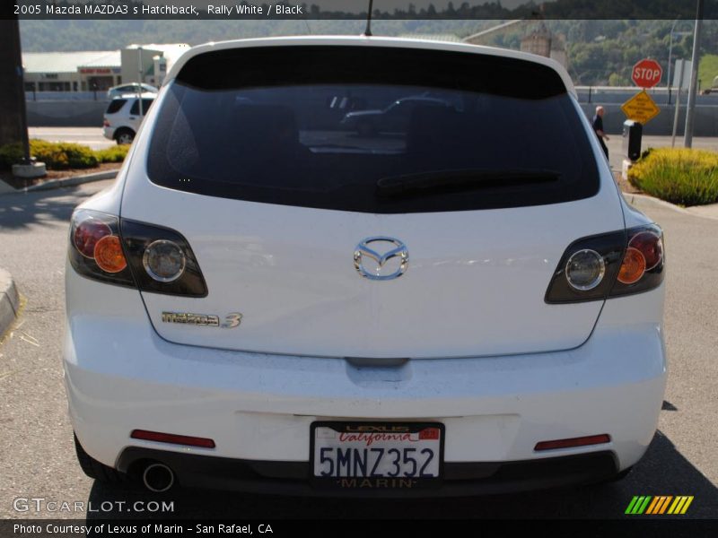 Rally White / Black 2005 Mazda MAZDA3 s Hatchback