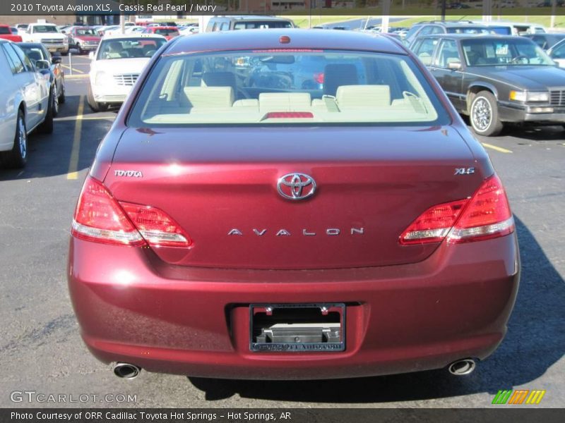 Cassis Red Pearl / Ivory 2010 Toyota Avalon XLS