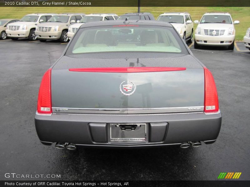Grey Flannel / Shale/Cocoa 2010 Cadillac DTS