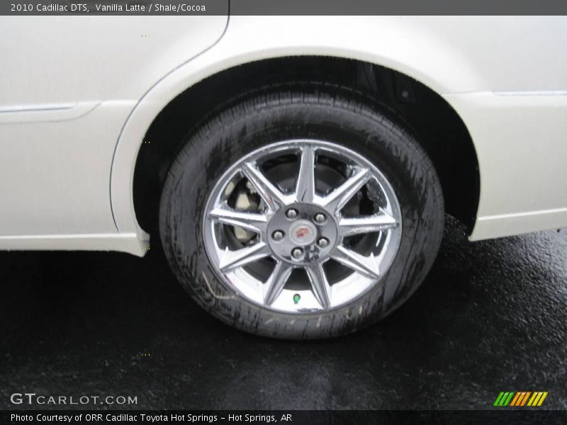 Vanilla Latte / Shale/Cocoa 2010 Cadillac DTS