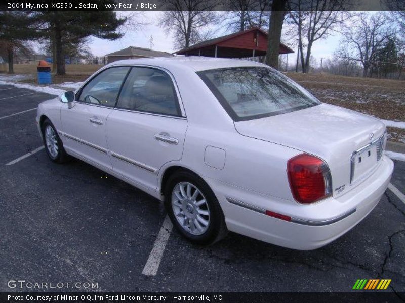 Ivory Pearl / Beige 2004 Hyundai XG350 L Sedan
