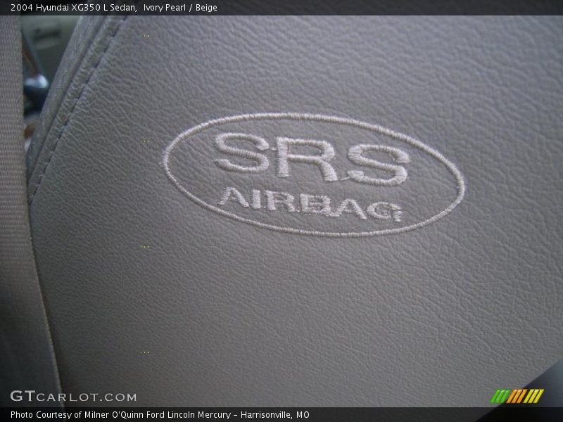 Ivory Pearl / Beige 2004 Hyundai XG350 L Sedan