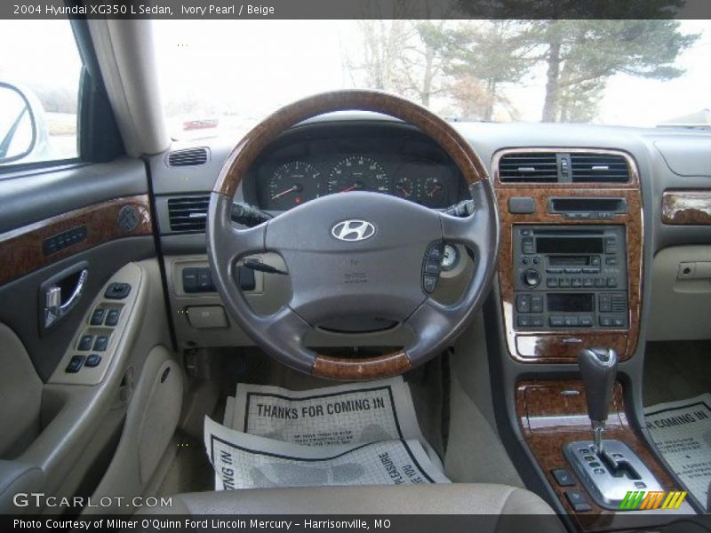Ivory Pearl / Beige 2004 Hyundai XG350 L Sedan