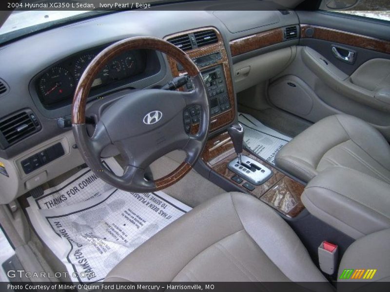Ivory Pearl / Beige 2004 Hyundai XG350 L Sedan