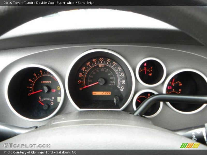 Super White / Sand Beige 2010 Toyota Tundra Double Cab