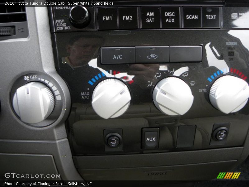 Super White / Sand Beige 2010 Toyota Tundra Double Cab
