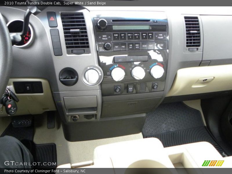 Super White / Sand Beige 2010 Toyota Tundra Double Cab