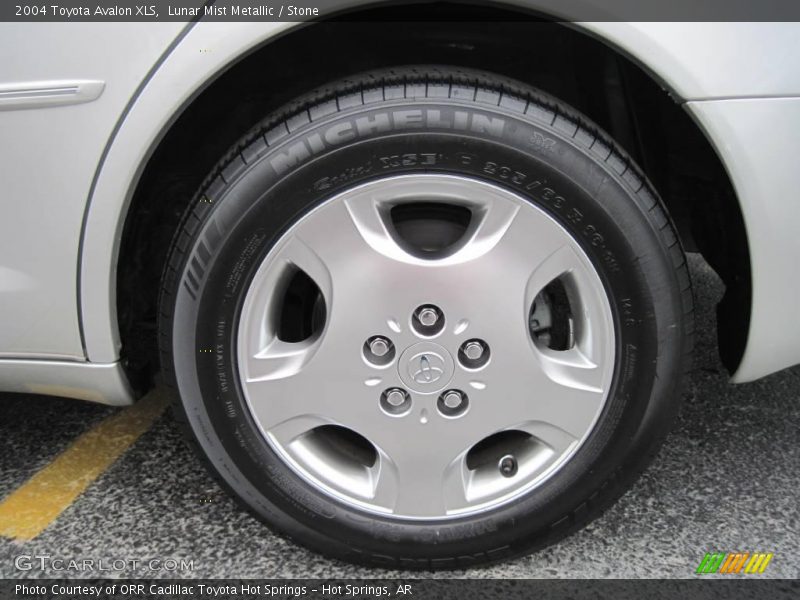 Lunar Mist Metallic / Stone 2004 Toyota Avalon XLS