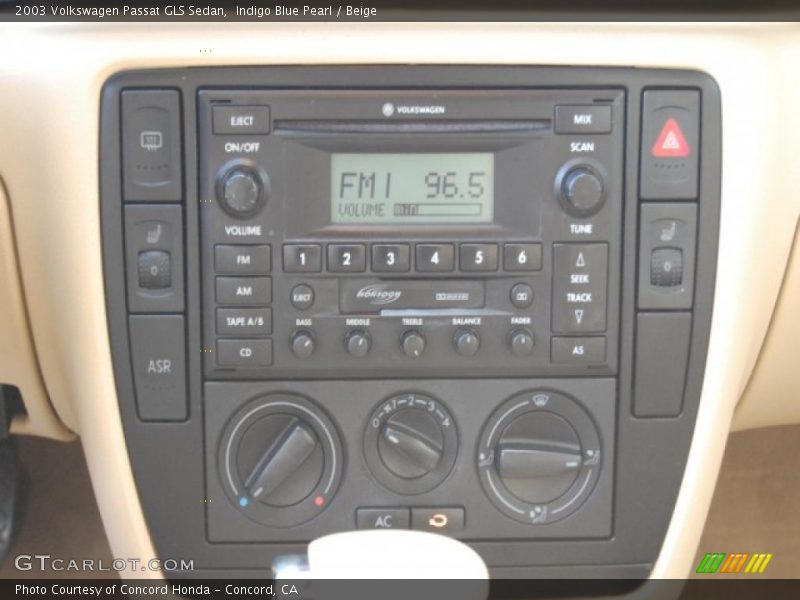 Indigo Blue Pearl / Beige 2003 Volkswagen Passat GLS Sedan