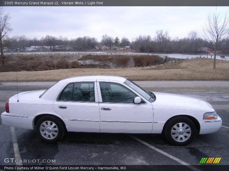 Vibrant White / Light Flint 2005 Mercury Grand Marquis LS