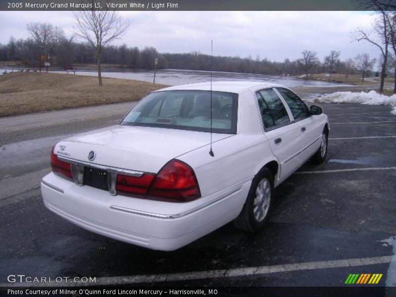 Vibrant White / Light Flint 2005 Mercury Grand Marquis LS