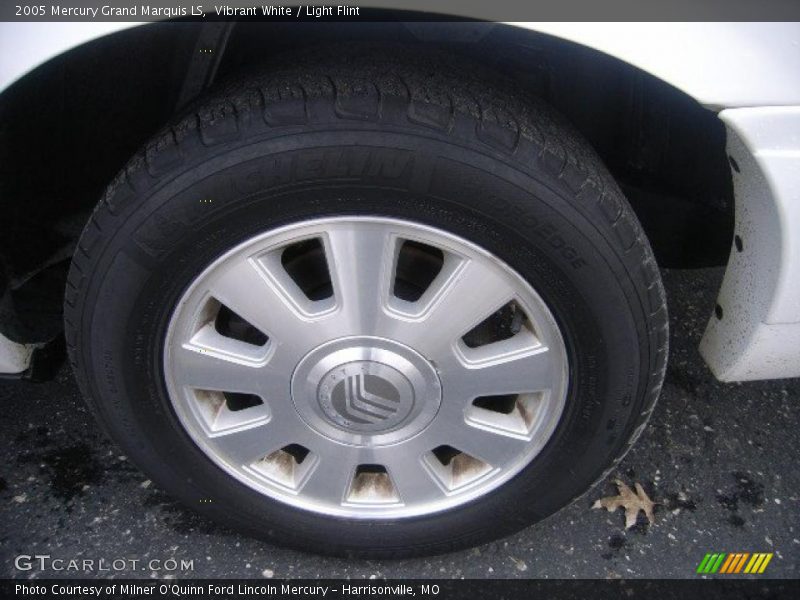 Vibrant White / Light Flint 2005 Mercury Grand Marquis LS