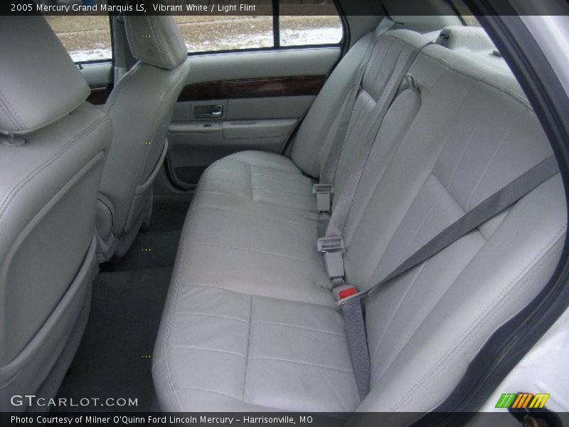 Vibrant White / Light Flint 2005 Mercury Grand Marquis LS