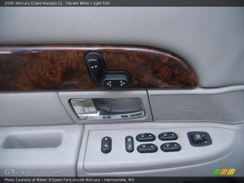 Vibrant White / Light Flint 2005 Mercury Grand Marquis LS