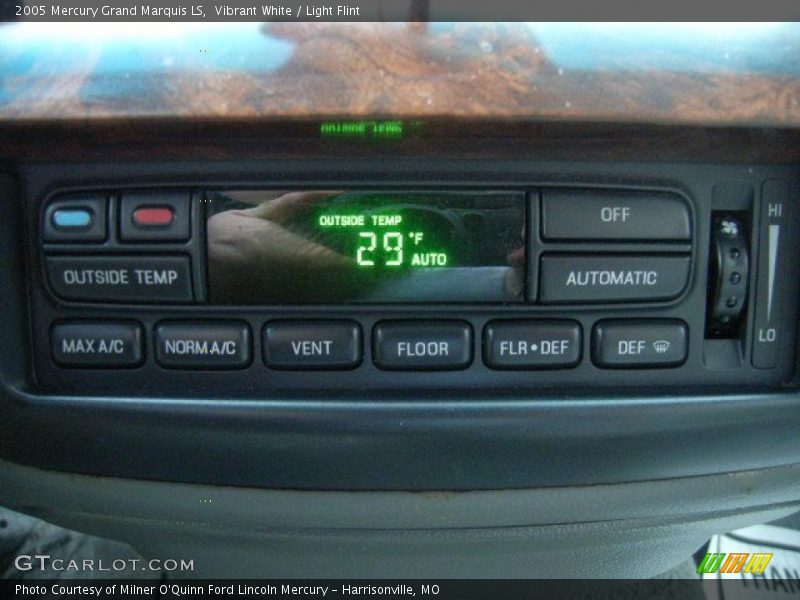 Vibrant White / Light Flint 2005 Mercury Grand Marquis LS