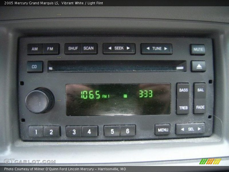 Vibrant White / Light Flint 2005 Mercury Grand Marquis LS
