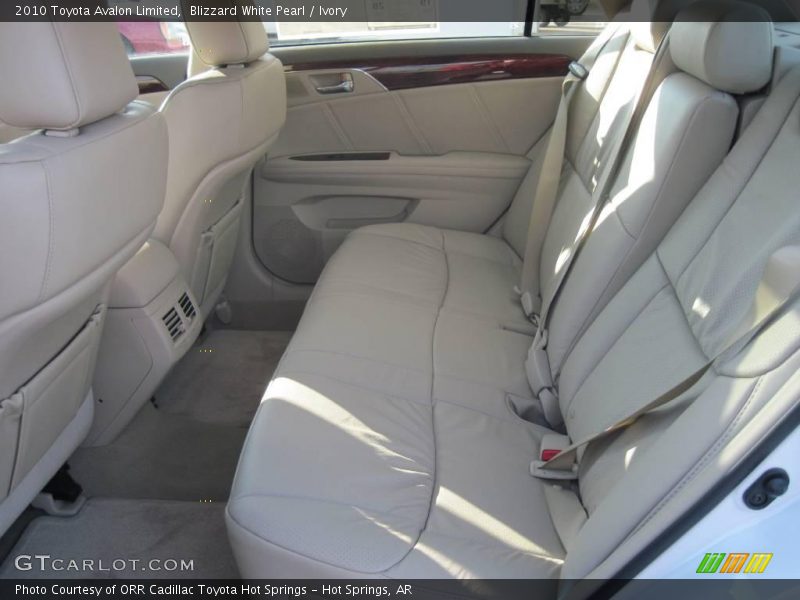 Blizzard White Pearl / Ivory 2010 Toyota Avalon Limited