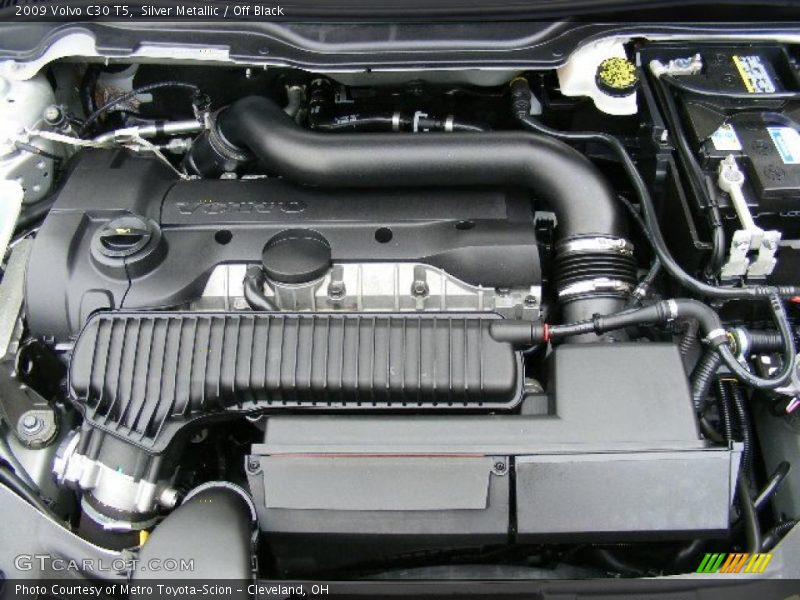 Silver Metallic / Off Black 2009 Volvo C30 T5