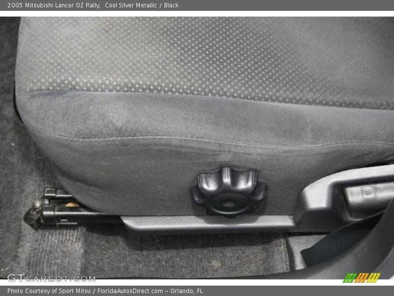 Cool Silver Metallic / Black 2005 Mitsubishi Lancer OZ Rally