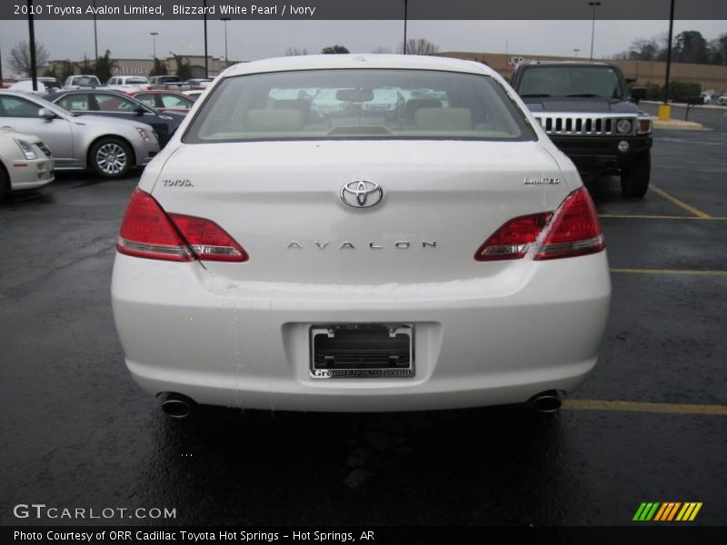 Blizzard White Pearl / Ivory 2010 Toyota Avalon Limited