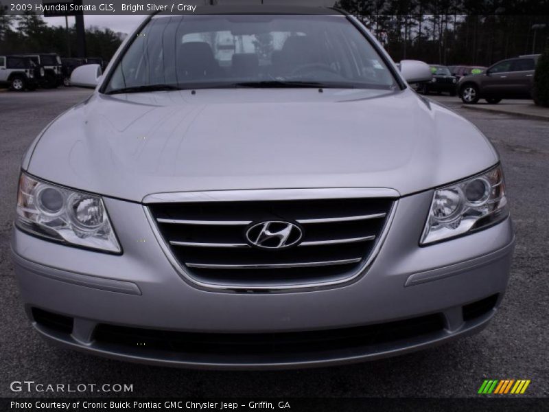 Bright Silver / Gray 2009 Hyundai Sonata GLS