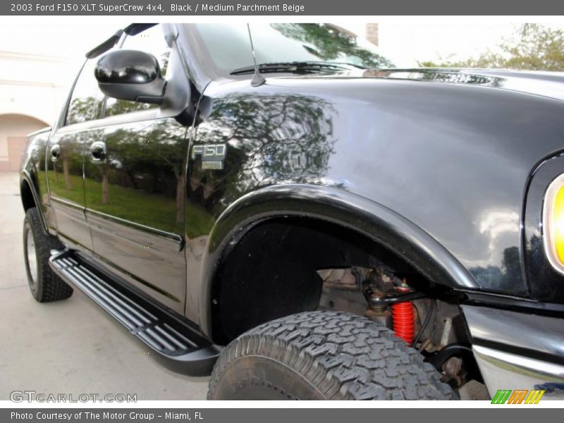 Black / Medium Parchment Beige 2003 Ford F150 XLT SuperCrew 4x4